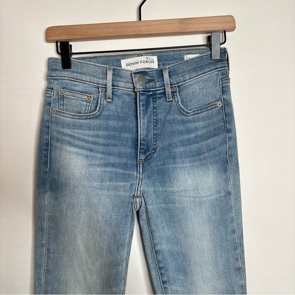 Aritzia Denim Forum The Nico Mid Rise Skinny Crop NWT size 26 - Picture 2 of 10